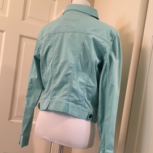 Aventura Lightweight Jacket - Picture 5 of 8